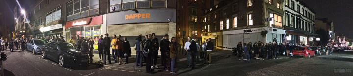 Bold St queue pano web